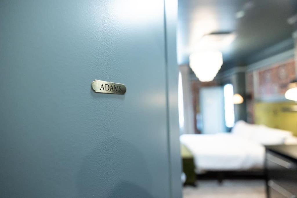 The Gas Lamp Hotel - Adams Suite Philadelphia Exterior photo