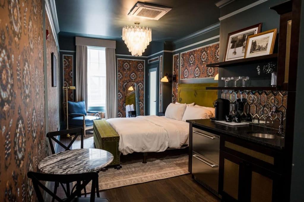 The Gas Lamp Hotel - Adams Suite Philadelphia Exterior photo